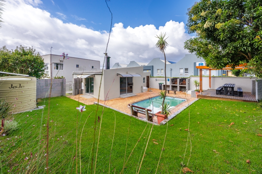 1 Bedroom Property for Sale in Rosendal Western Cape